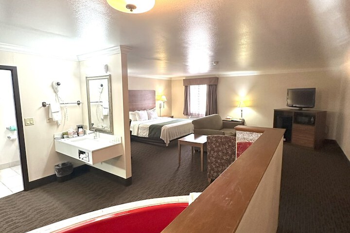 Room 110 of 163
