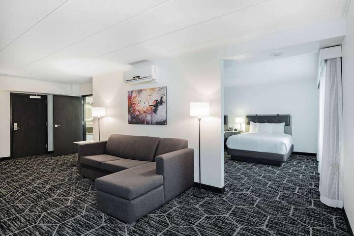 Room 29 of 41