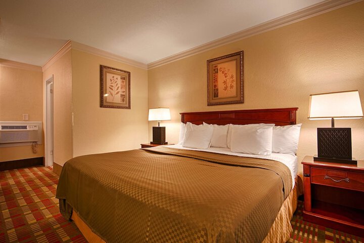 Best Western Garden Villa Inn