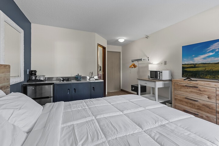 Nisswa Hotel and Suites