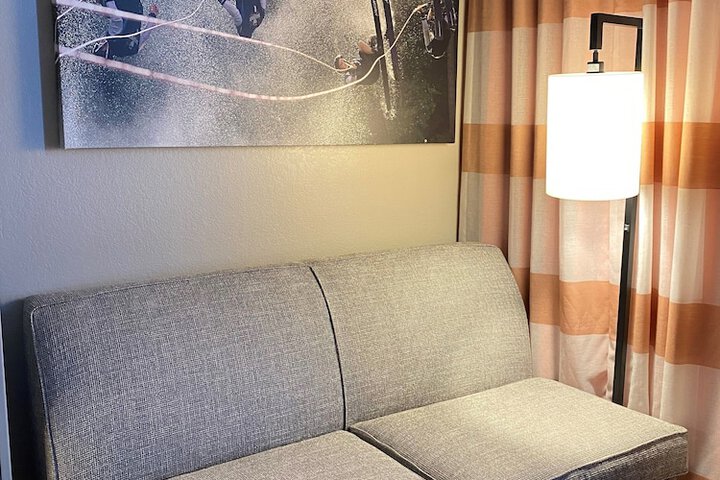 Room 14 of 26