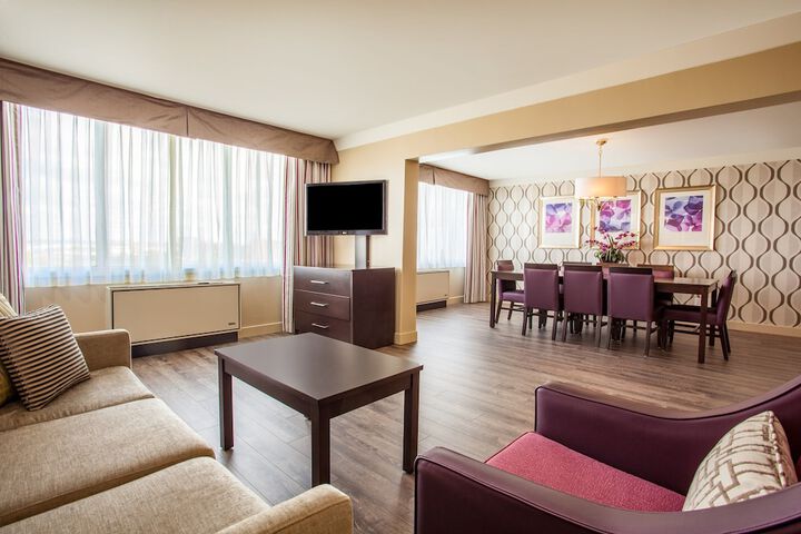Holiday Inn Toronto - Intl Airport by IHG