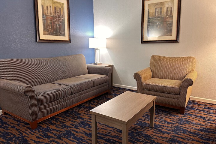Room 10 of 35