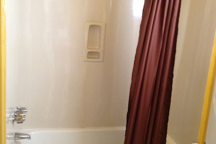 Room 24 of 50