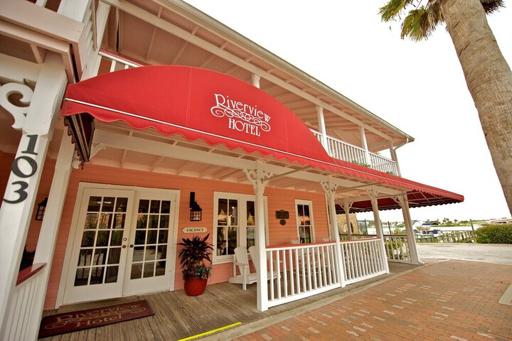 The Riverview Hotel