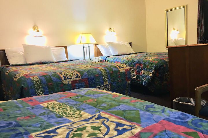 Room 18 of 51