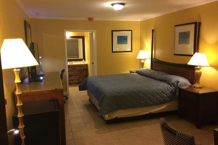 Room 12 of 14