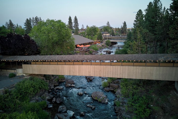 Riverhouse Lodge