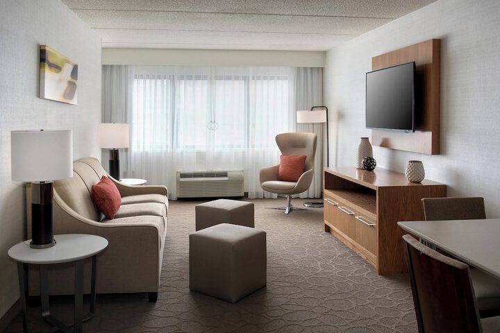 Delta Hotels by Marriott Utica