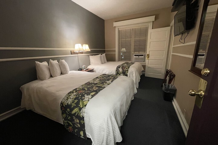 Room 29 of 32