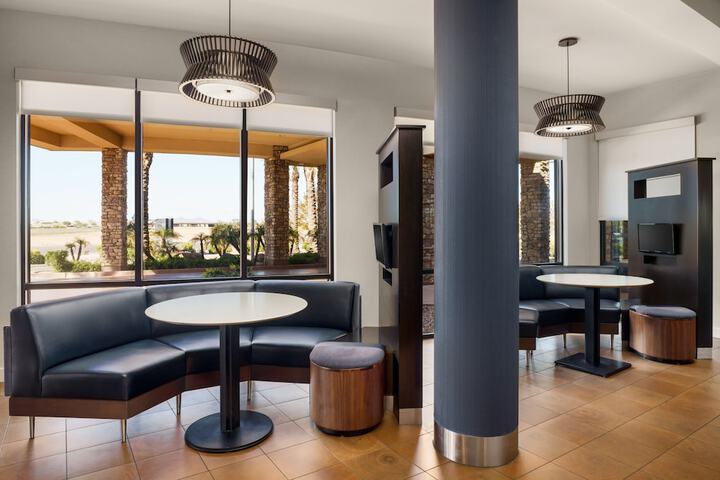 Courtyard by Marriott Phoenix Mesa Gateway Airport