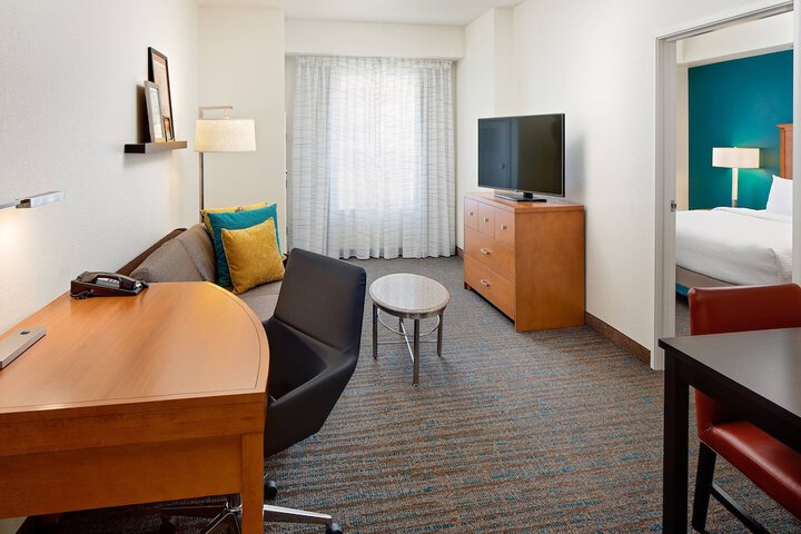 Room 20 of 33