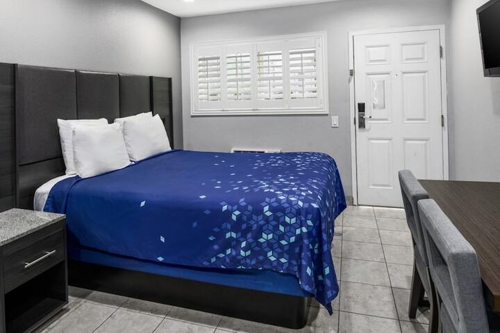 Room 22 of 25