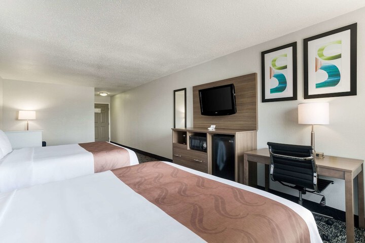 Room 15 of 31