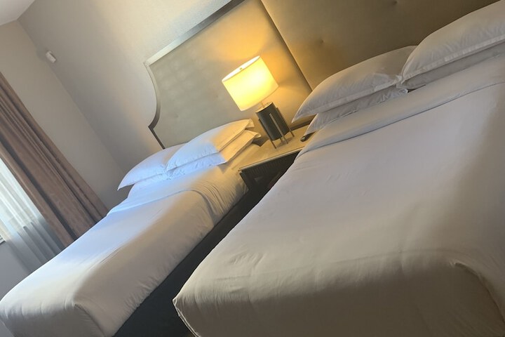Room 25 of 49