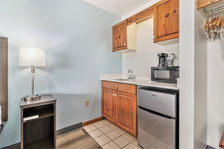 Room 73 of 219