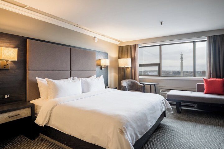 Crowne Plaza Moncton-Downtown by IHG