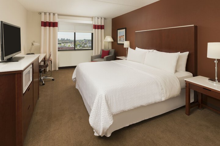 Four Points by Sheraton Boston Logan Airport Revere