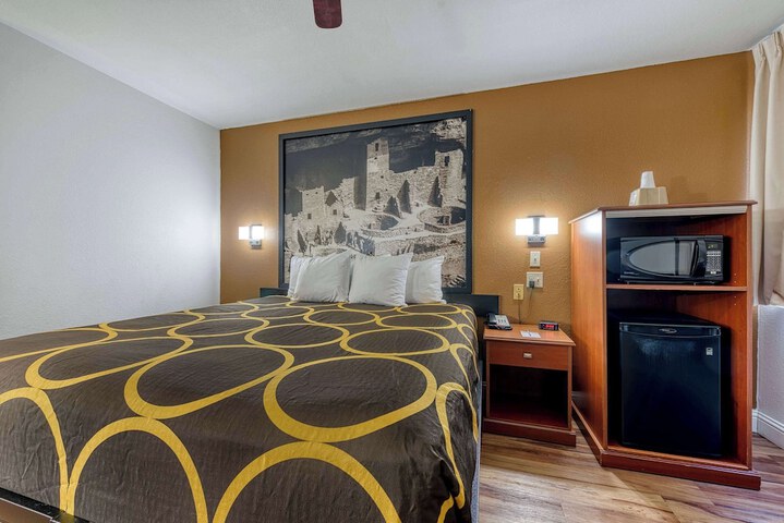Super 8 by Wyndham Alamosa