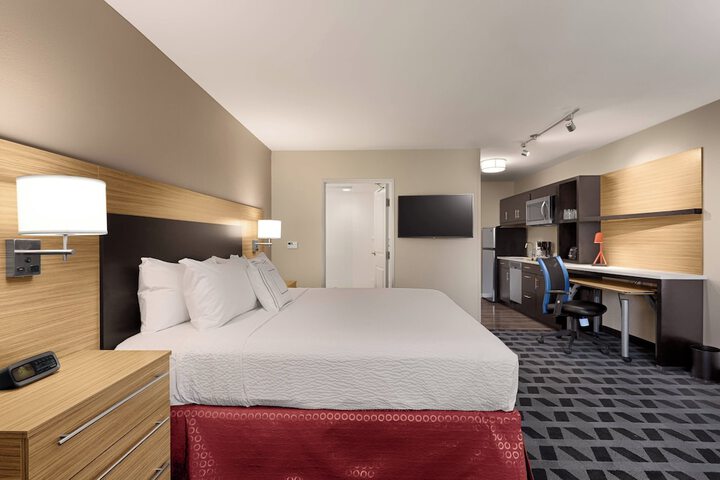 Room 19 of 33