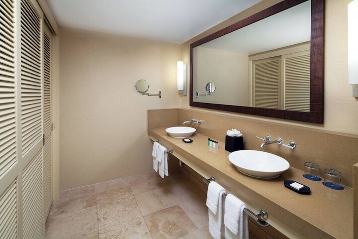 Sheraton Waikiki Beach Resort