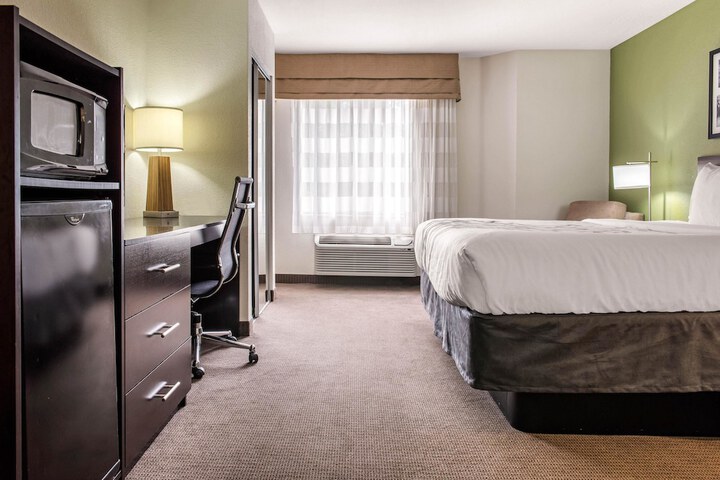 Room 18 of 59