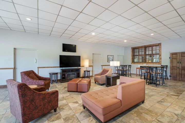 Hotel Interior 7 of 42