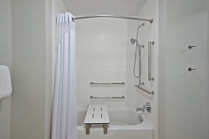 Holiday Inn Express & Suites Uniontown by IHG