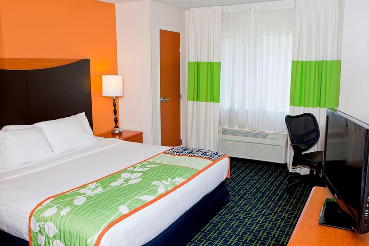 Room 8 of 20