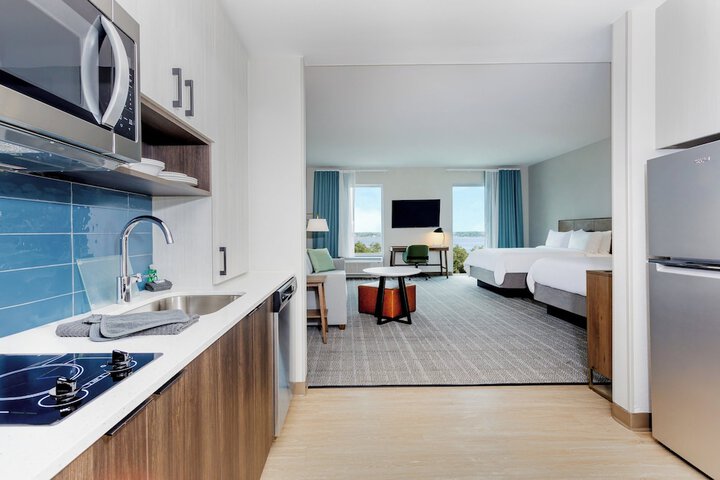 Room 25 of 51