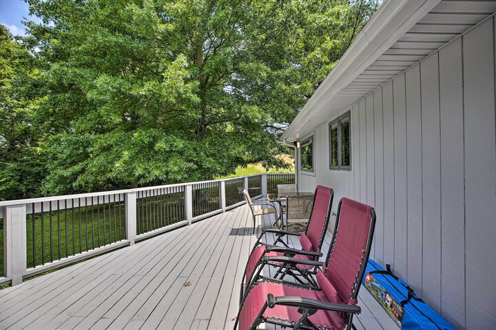 Lake Cumberland Home w / Deck + Water Access!