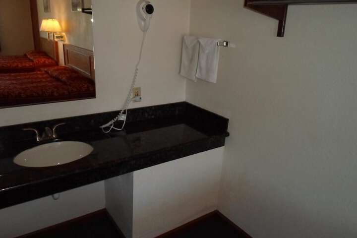 Economy Inn Morgan Hill