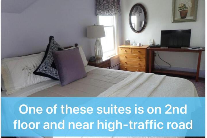 Claddagh Motel & Suites