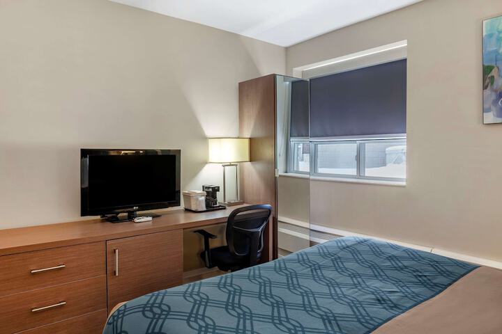 Room 18 of 40