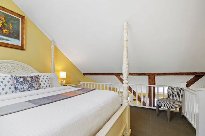 Hartstone Inn