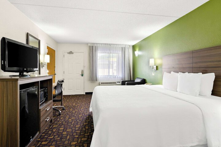 Room 20 of 40