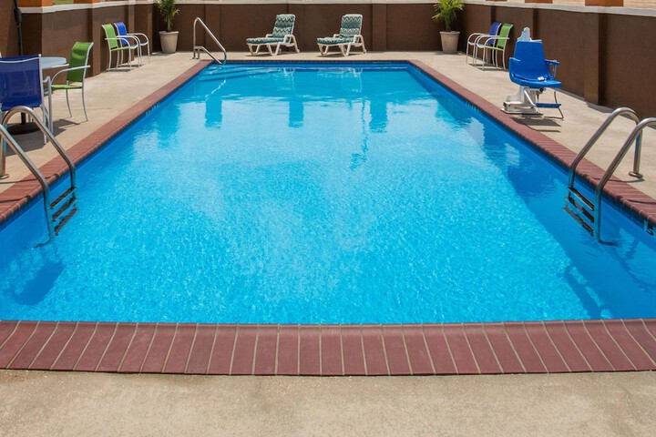 Pool 13 of 86