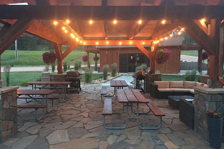 Black Elk Resort Cottages and RV Park