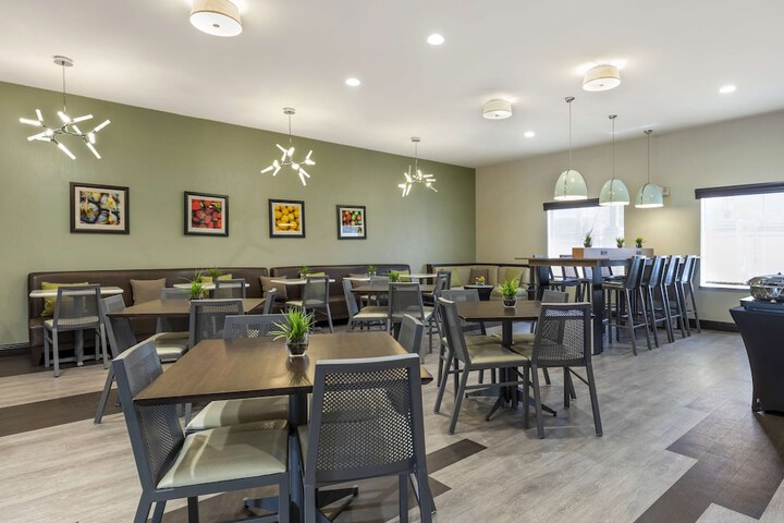 Best Western Plus Duncanville / Dallas