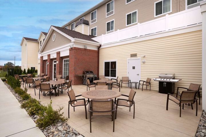 Terrace/Patio 23 of 24