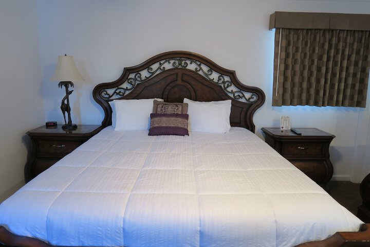 Room 50 of 65