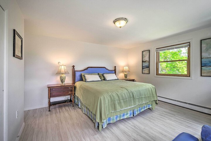 Roomy Montour Falls Retreat w / Private Pool!