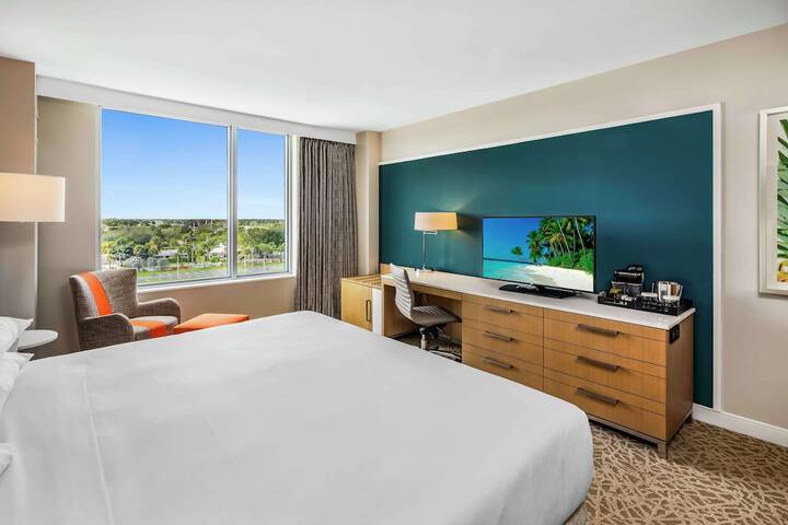 Room 76 of 106