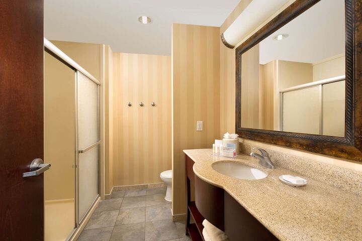 Room 7 of 30