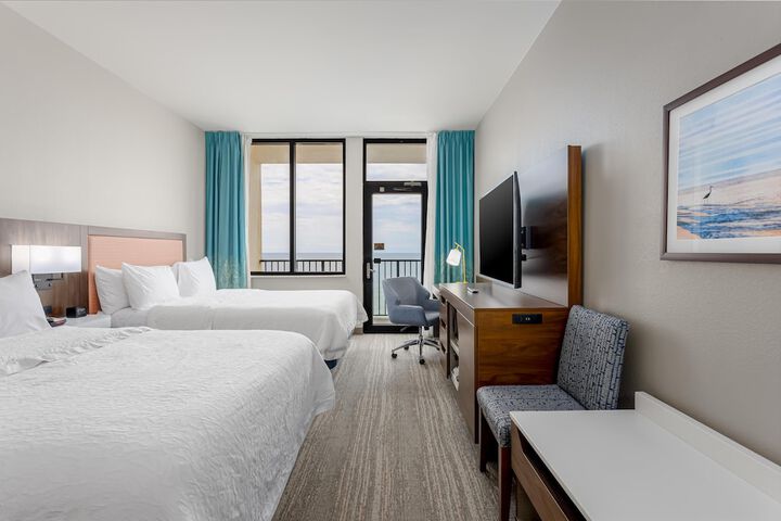Hampton Inn & Suites Orange Beach / Gulf Front