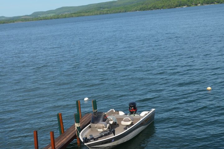 Lake View Motel