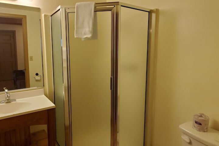 Room 13 of 137