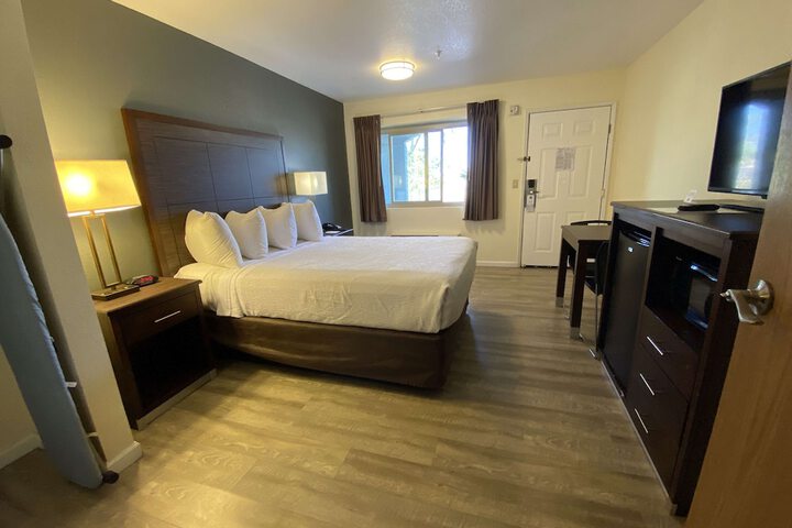 Room 22 of 37
