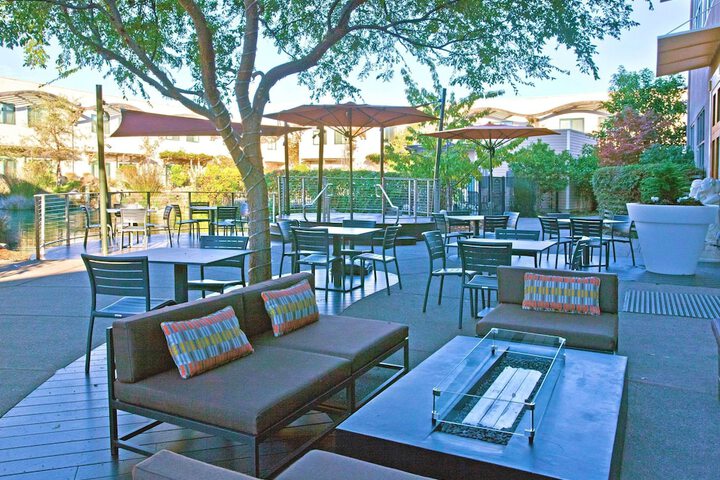 DoubleTree by Hilton Napa Valley - American Canyon