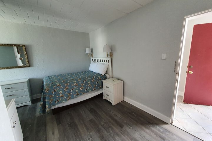 Room 25 of 56